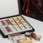 16’li El Yapımı Hediyelik Karışık Gofret (Sütlü, Bitter, Antep Fıstıklı, Tahinli Cevizli – 4’erli Paket) - 800 gr